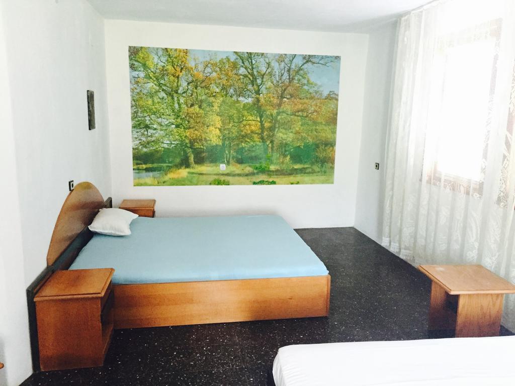 Petrovi Guest House Obzor Szoba fotó