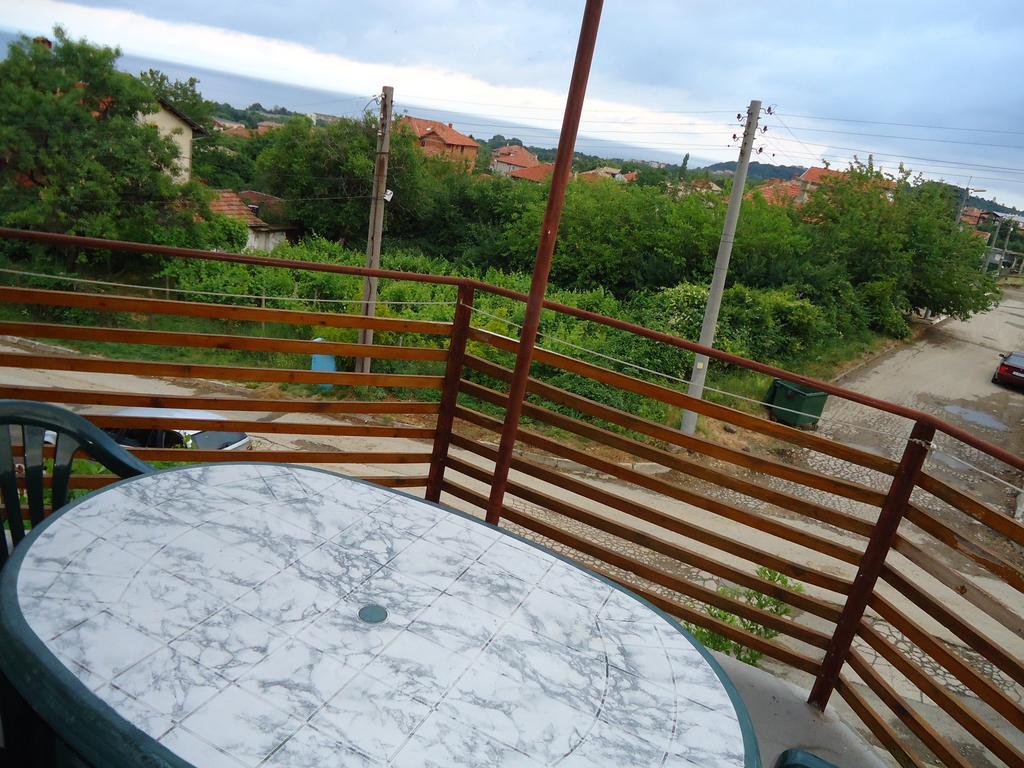 Petrovi Guest House Obzor Szoba fotó